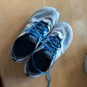 Gently used Altra Kayenta Runners